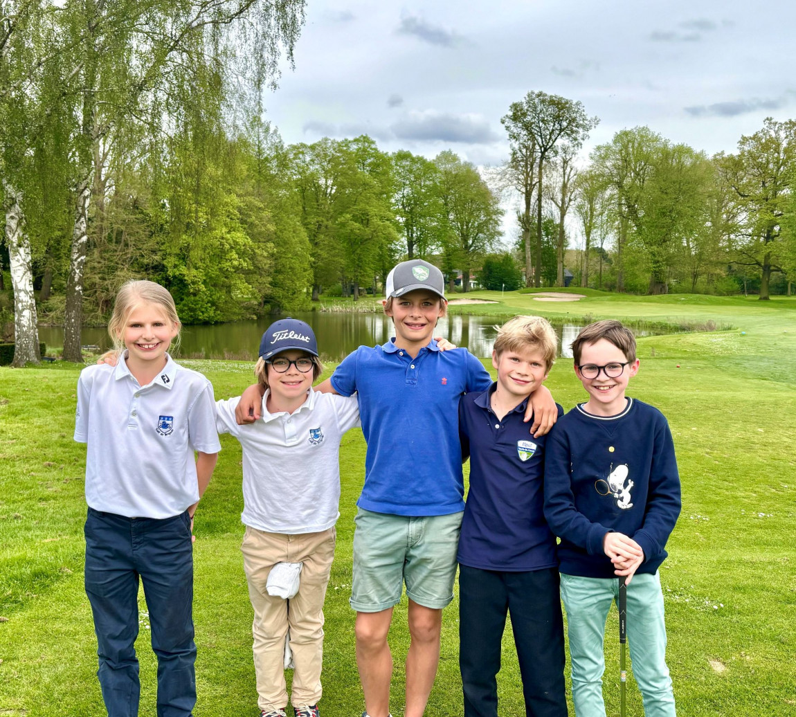 Bravo à nos hérons pour leur participation (Hortense, Jacques, Octave, Léopold, Brieuc(cf photo ci-dessus)ainsi qu'à george, victor et Colombe)